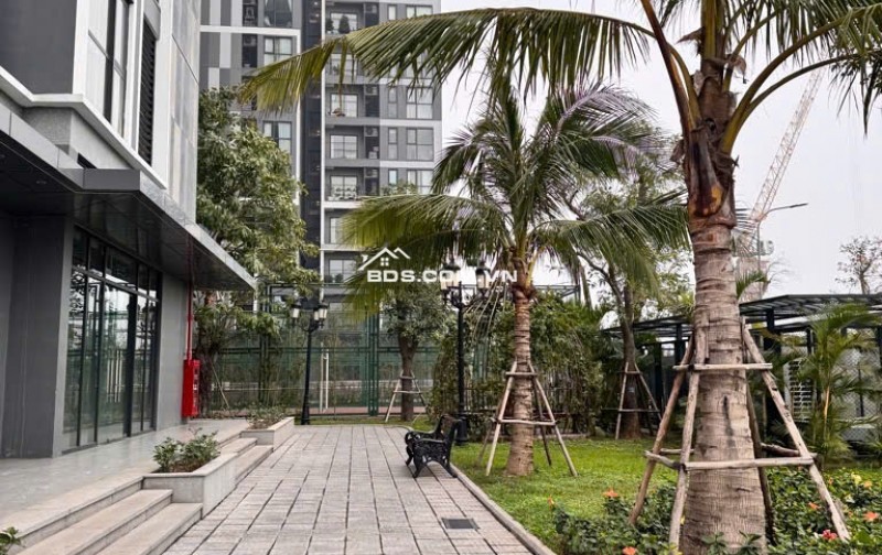 Vinhomes Ocean Park1. Chân đế Shophouse khu P4 Pavilion Dt 82 m Giá 8.6 tỷ