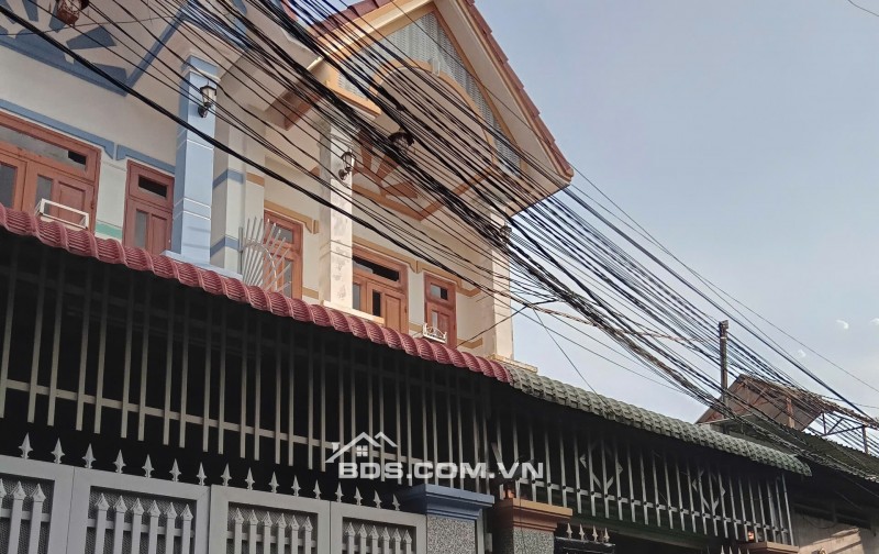 Nhà 2 tầng, rộng 81m2 mà giá chỉ dưới 4 tỷ