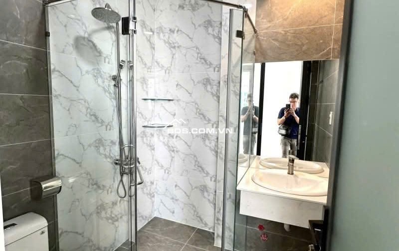 Siêu phẩm dòng tiền 1,2 tỷ/năm. 8x12m. 4 tầng đường Thành Thái, Q10 - 17 tỷ thương lượng