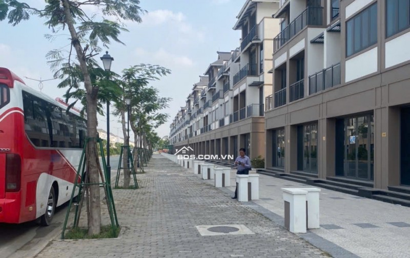 Thanh Lý nền đất thổ cư ngay Vinhomes Hậu Nghĩa Long An