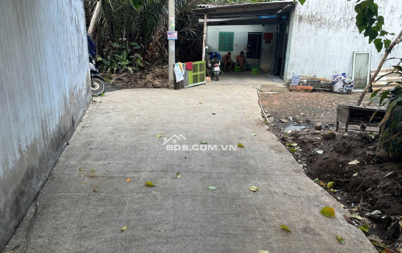 Bán đất thổ cư gần chợ Nhựt Chánh, Long An