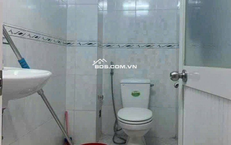 Bán nhà đẹp đường nguyễn văn quỳ q7 4 tầng hẻm thông thoáng 64m² sổ vuông