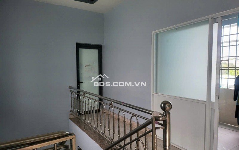 Bán căn nhà hoàn công ngay đường Nguyễn Thị Lắng, Phước Vĩnh An, Củ Chi