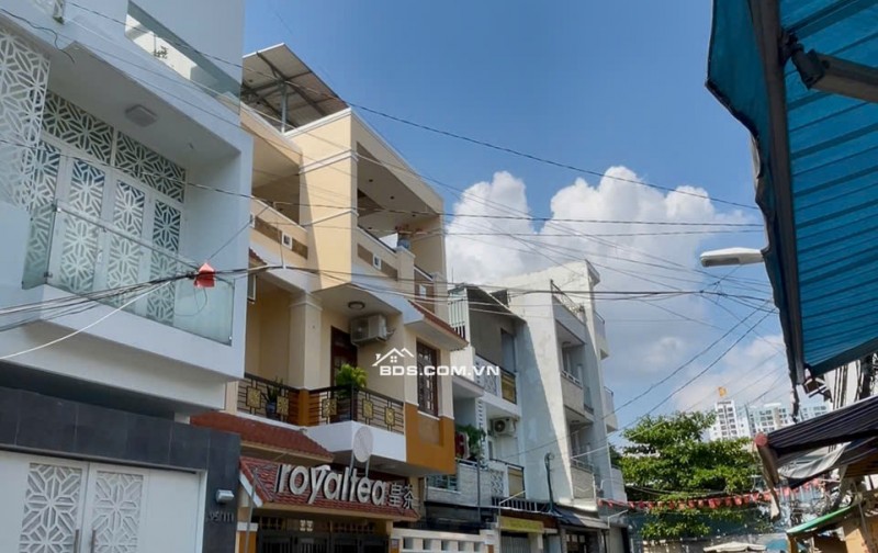 BÁN GẤP NHÀ 4 TẦNG - HẺM XE HƠI 8M OTO TRÁNH NHAU LÊ VĂN LƯƠNG, P. TÂN KIỂNG, Q7