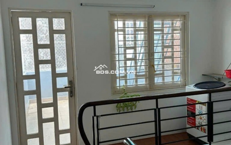 BÁN GẤP NHÀ 4 TẦNG - HẺM XE HƠI 8M OTO TRÁNH NHAU LÊ VĂN LƯƠNG, P. TÂN KIỂNG, Q7