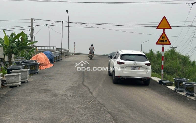 Bán 109m và 111m full ont 
vị trí : thủy xuân tiên-tiên chương mỹ-hà nội
cách quốc lộ 6 chỉ 500m