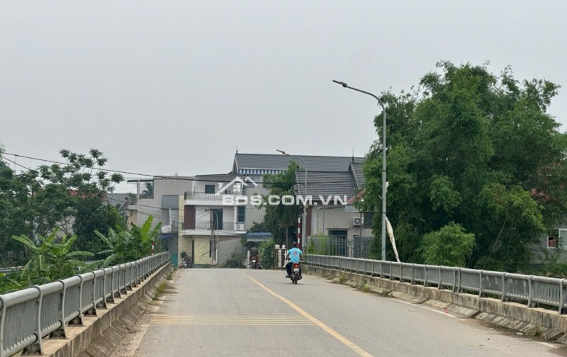 Bán 109m và 111m full ont 
vị trí : thủy xuân tiên-tiên chương mỹ-hà nội
cách quốc lộ 6 chỉ 500m