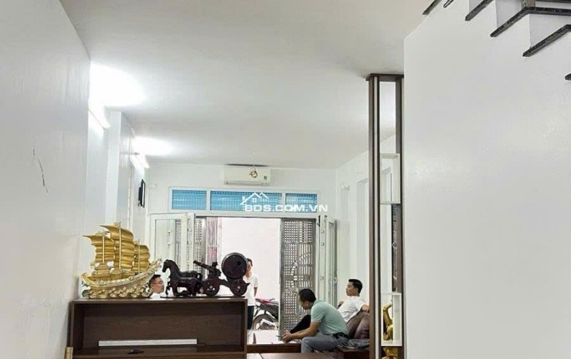 Chính chủ cần bán gấp nhà Mỹ Đình, dân xây tâm huyết,  41m2 - 4t - mt 4m - nhỉnh 8  tỷ