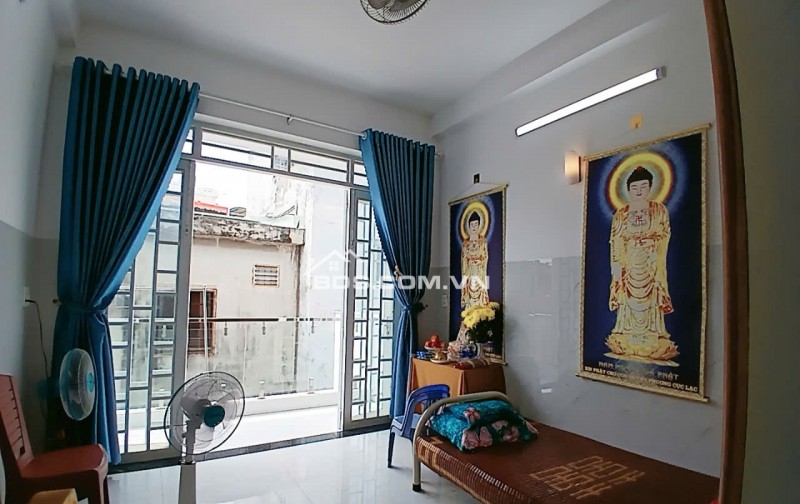 Bán nhà 70m2, 5PN, 4WC, Q.9, Lê Văn Việt, chỉ hơn 6 tỷ