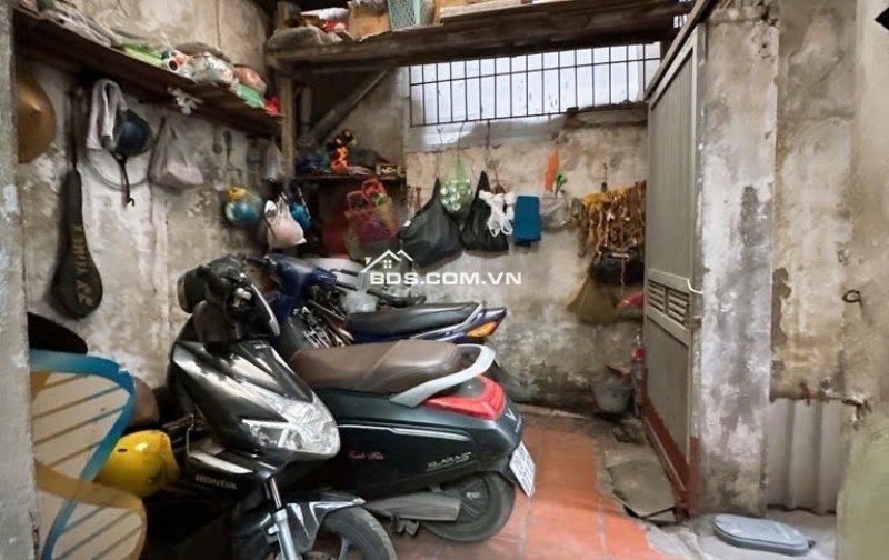 BÁN NHÀ NGUYỄN VĂN CỪ – TRUNG TÂM LONG BIÊN – HẠ CHÀO CỰC SÂU CHỈ 6.8 TỶ – 2 MẶT THOÁNG – Ô TÔ CÁCH 15M – GIÁ TỐT KHÓ TÌM