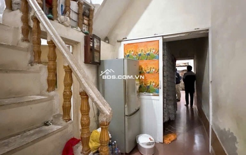BÁN NHÀ NGUYỄN VĂN CỪ – TRUNG TÂM LONG BIÊN – HẠ CHÀO CỰC SÂU CHỈ 6.8 TỶ – 2 MẶT THOÁNG – Ô TÔ CÁCH 15M – GIÁ TỐT KHÓ TÌM