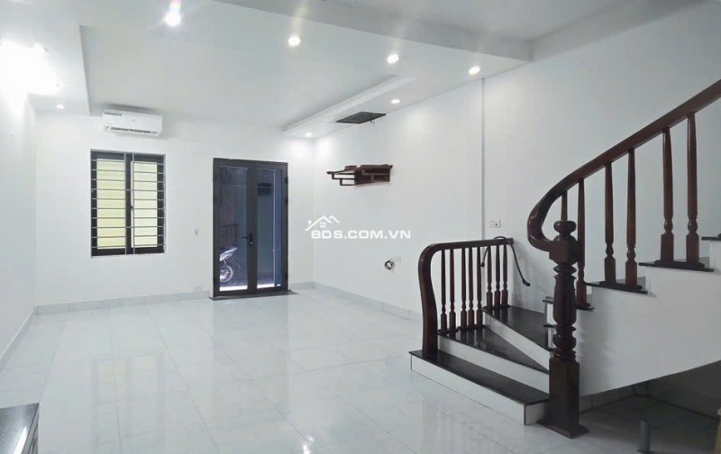 Bán Nhà Tam Trinh Xây Mới 2 Tầng 2 Phòng Ngủ Giá 2.68 Tỷ Nhà Chưa Sổ