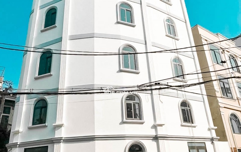 CHDV cao cấp xây mới 3 Mặt Tiền - DT 78m2 - Cho thuê 84tr/tháng - Giá: 15.5 Tỷ - Nguyễn Văn Đậu, P7, Bình Thạnh