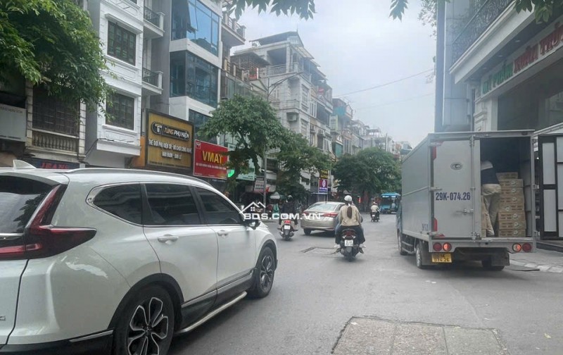 NHANH KHÔNG KỊP- CĂN GÓC GẦN 50M2 TRÊN KHU ĐẤT VÀNG HAI BÀ TRƯNG - BÁCH KINH XÂY CHỈ 4.XX TỶ