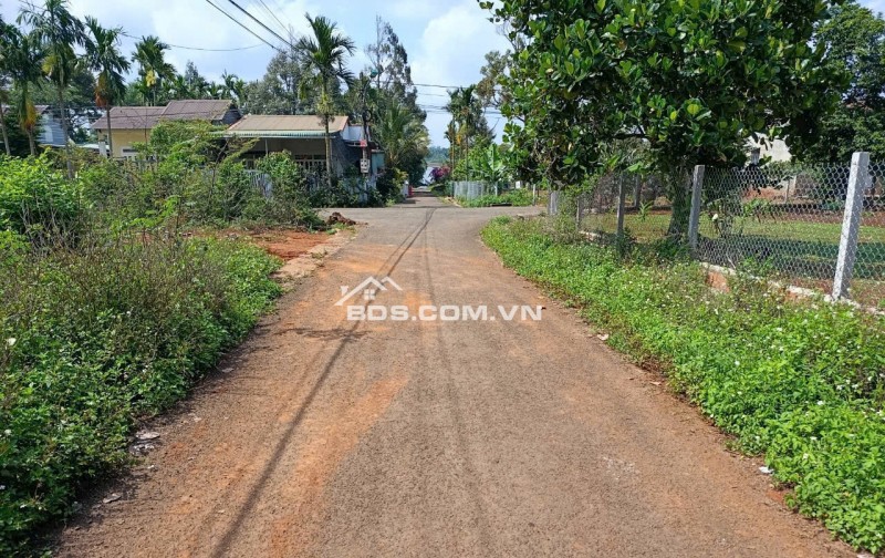 Cần bán lô đất thổ cư mặt tiền đường nhựa xã Hòa Thắng, TP. Buôn Ma Thuột
