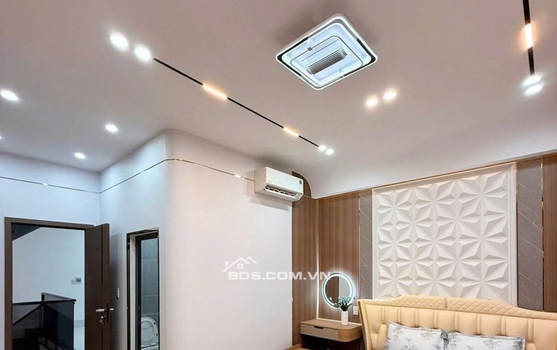 BÁN NHÀ MT QL1A.TP TÂN AN, NGAY AEON - SHR CHỈ 2 TỶ 7
