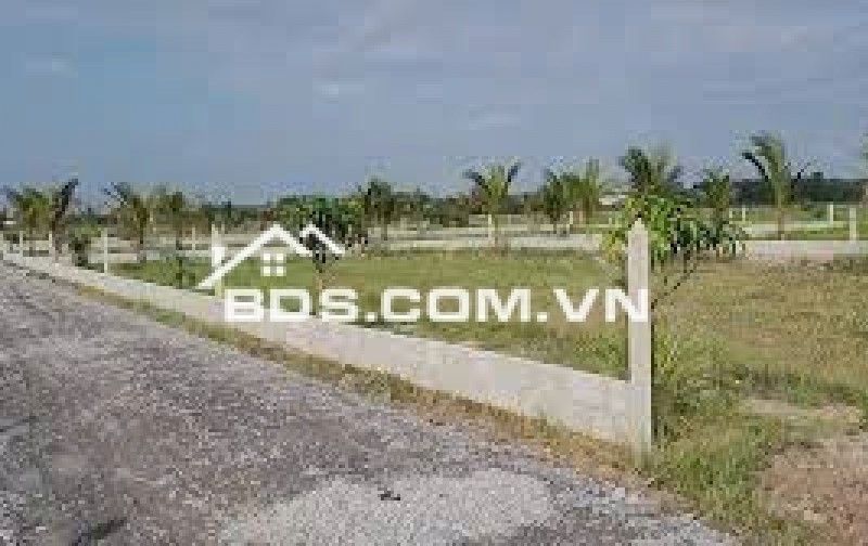 Gia đình cần bán gấp toàn bộ diện tích đất và nhà tại mặt tiền đường Điện Biên Phủ (Đường số 18 cũ)  thị trấn Lạc Tánh, huyện Tánh Linh, tỉnh Bình Thuận.