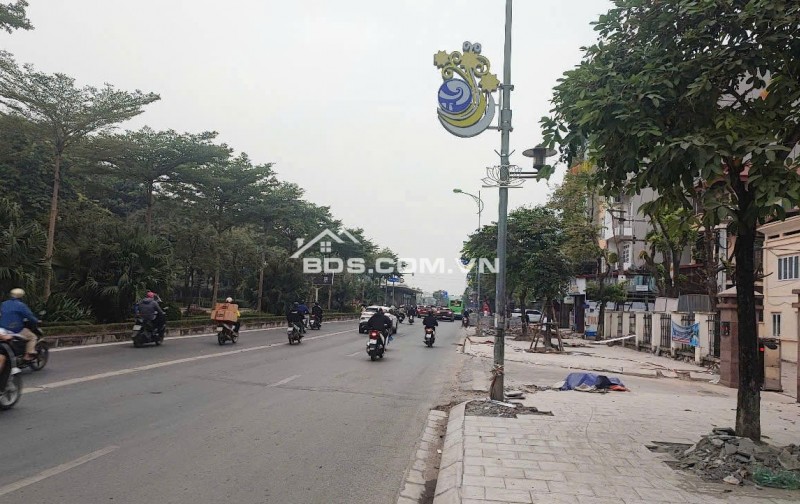 BÁN NHÀ Lê Trọng Tấn 81m2  3 tầng  4.6 m  25 tỷ Hà Đông Hà Nội