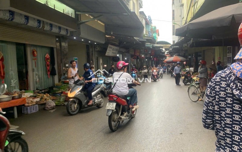 Bán đất tại Chợ Xuân Mai, Chương Mỹ, HN 3,1 tỷ, 57m2, mặt tiền 4.77m