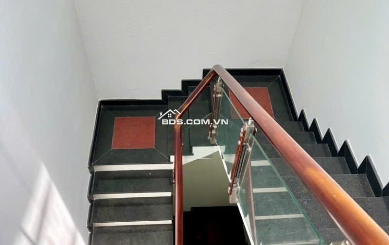 NHÀ ĐẸP 3 TẦNG HẺM XE HƠI TÂN HOÀ 2, HIỆP PHÚ - 8,1TỶ