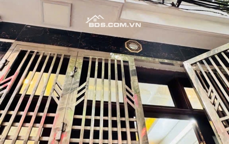 LÔ GÓC- HAI MẶT THOÁNG- NGÕ NÔNG RỘNG- GẦN PHỐ- Ở SƯỚNG