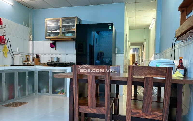 Chính chủ cần bán gấp nhà cấp 4 ngay sau trường Tiểu học Võ Thị Sáu