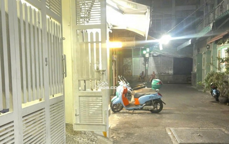 BÁN NHÀ SẴN KẾT CẤU HXH LÊ VĂN SỸ, P.12, Q.3 CHỈ 12.2 TỶ