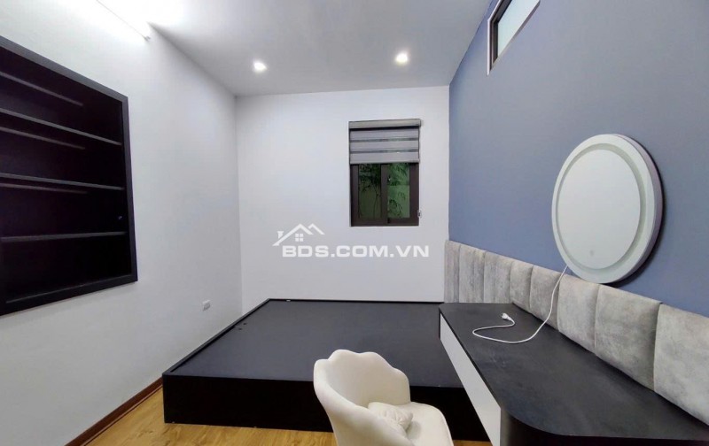 Bán nhà Phố Đại La – 39m² x 4 Tầng – Ngõ Nông, nhà đẹp, giá tốt 7,45 Tỷ