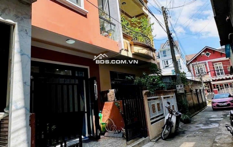 5tỷ2 - Cần Bán Nhà Phan Đình Giót, Phường 6, TP Đà Lạt