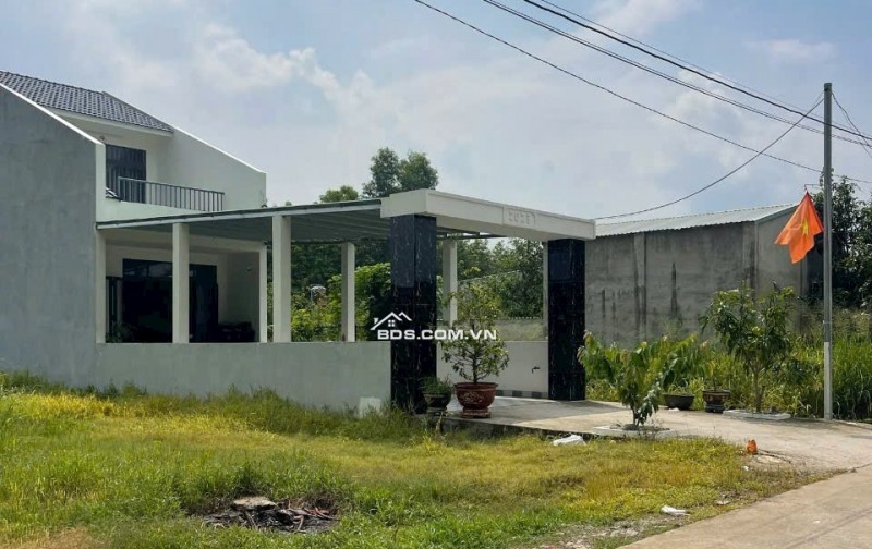 ĐỢT NÀY TÔI CẦN BÁN GẤP 2100M2 ĐẤT S HỒNG NGAY CHỢ KCN QL14 GIÁ 150 TRIỆU