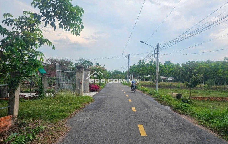 ĐỢT NÀY TÔI CẦN BÁN GẤP 2100M2 ĐẤT S HỒNG NGAY CHỢ KCN QL14 GIÁ 150 TRIỆU