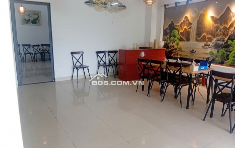 Văn phòng, kho Xuân Đỉnh 140m2 thang máy giá 12tr/th
