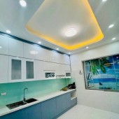 B.Á.N N.H.À MỄ TRÌ - 5TẦNG MỚI TINH-  THANG MÁY XỊN- CÁCH NHÀ RA Ô TÔ - 30m2 CHỈ 6.49 TỶ