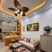 Nhà Đẹp Gần Đường Hoàng Mai 25m, 5 tầng, mt 3m, giá 5.8 tỷ