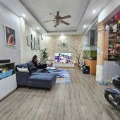 Nhà Đẹp Gần Đường Ô Tô Thái Thịnh, Đống Đa 39/46m, 4 tầng, mt 5.8m, giá 13.2 tỷ