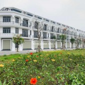 Bán căn liền kề Calyx Residence 319 Đông Anh sổ đỏ chính chủ view vườn hoa.