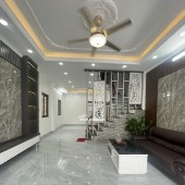 Bán Nhà gần Ngũ Hiệp,Thanh Trì, S:52*4T,full công năng,full nội thất,ô tô gần nhỉnh 5 tỉ.