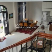 Nhà đẹp 2 mặt tiền sát đường Lê Đại Hành, Q.Cẩm Lệ, TP. Đà Nẵng