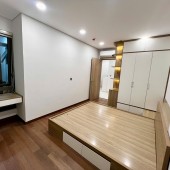 Chị gái cần cho thuê gấp căn hộ Khai Sơn 77m 2N 2VS giá 11tr full đồ liền tường