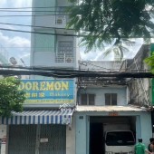 Nhà mặt tiền đường Lạc Long Quân, Phường 10, Quận 11, khu dân cư sầm uất.