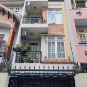 Bán gấp nhà 4 tầng mới xây. 50m2. Hẻm xe hơi Nguyễn Trãi, Q5. Đoạn 2 chiều - 8,9 tỷ