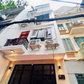 Chung cư mini Dương Quảng Hàm, Cầu Giấy - 5 tầng - 9 phòng - doanh thu 45 triệu / 1 tháng -  9.x tỷ