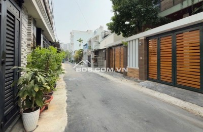 ✨BÁN NHÀ ĐẸP GẦN PHÚ MỸ HƯNG - NỘI THẤT GỖ QUÝ - 65M2 - NGANG 5M - 4 TẦNG - 5PN - CHỈ 11.5 TỶ - LÝ PHỤC MAN, Q7