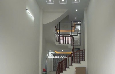 Bán nhà 54m2*5 tầng Vĩnh Quỳnh - Thanh Trì, ô tô đỗ của, Giá đầu tư