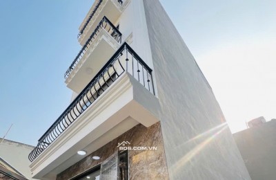 chỉ 4 tỷ hơn có nhà gần tt Văn điển, Thanh Trì, 45m2*4 tầng ,lô góc, ô tô đỗ gần .