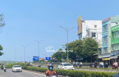 MẶT TIỀN TÔN ĐỨC THẮNG SÁT BẾN XE TRUNG TÂM. DT : 100m2