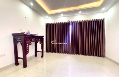 Bán nhà Hoa Hậu Yên Nghĩa Hà Đông mặt tiền lý tưởng 4.5m ngõ ô tô tránh 52m2 tiềm năng
 tăng giá từng ngày chủ thiện trí bán 4.38 Tỷ có thương lượng