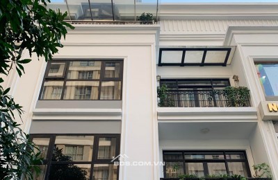 Bán liền kề Vinhomes Gardenia Hàm Nghi, 120m2, 5 tầng, thang máy, vị trí đẹp