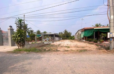 KẸT TIỀN BÁN 210M2 GẦN TRỤC QL 13, SHR CÓ SẴN T.CƯ SÁT CHỢ, TRƯỜNG HỌC. GIÁ 290TR