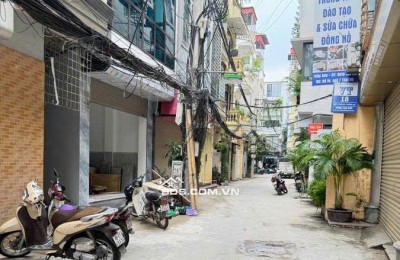 BIỆT THỰ SIÊU VIP - LÔ GÓC 3 MẶT THOÁNG - GARA Ô TÔ ĐỖ CỬA - 40M RA PHỐ - SỔ ĐẸP